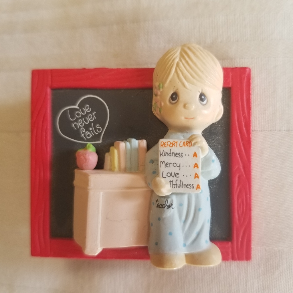Precious Moments Love Never Fails Teacher 1990 8$